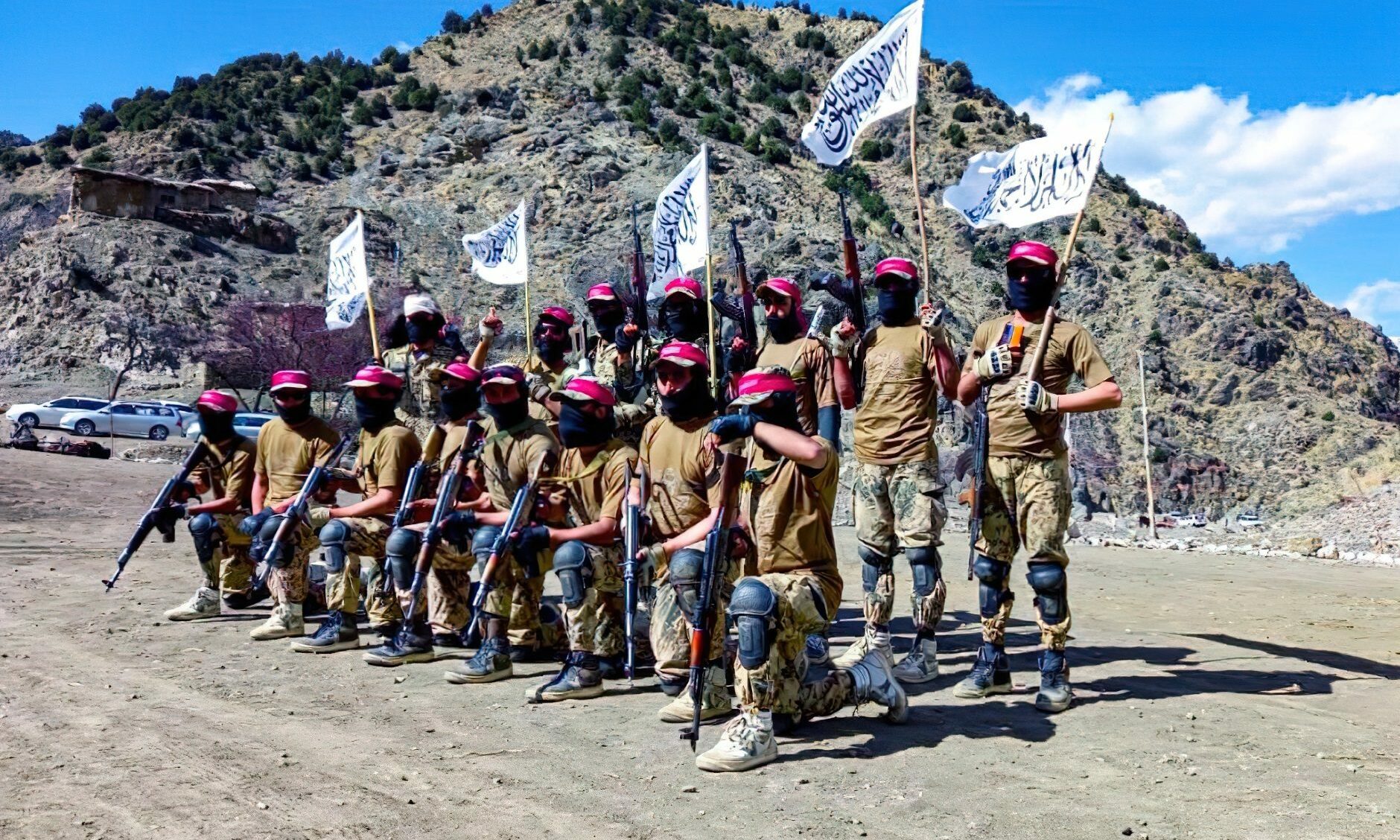 Absolwenci ośrodka szkoleniowego talibów w Chost